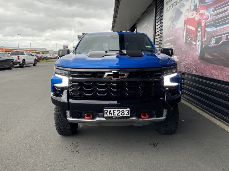 2025 Chevrolet Silverado 1500 ZR2 6.2l V8 Auto 4WD image 2