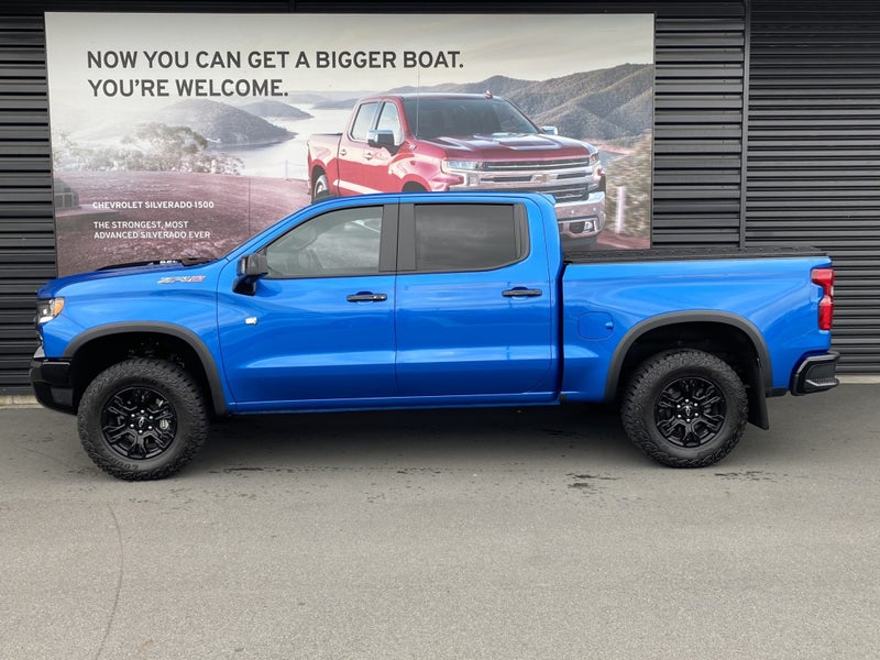 2025 Chevrolet Silverado 1500 ZR2 6.2l V8 Auto 4WD image 4