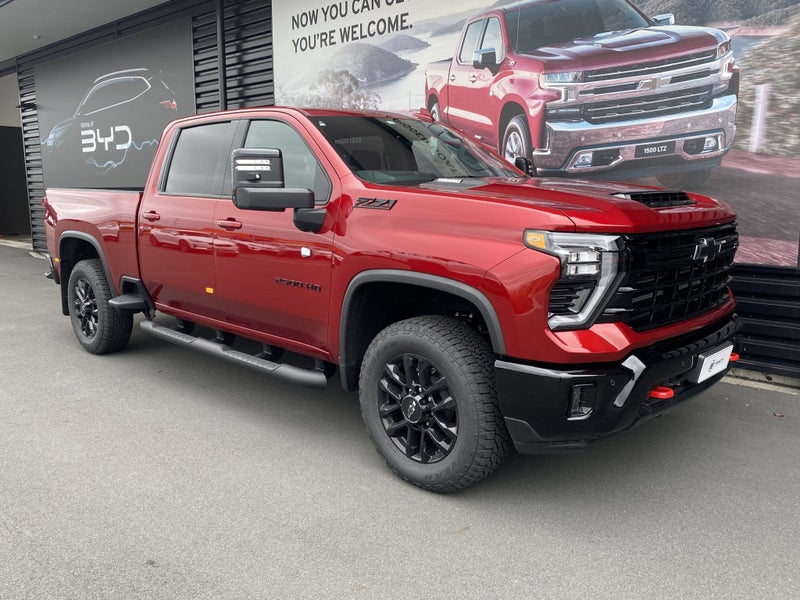 2025 Chevrolet Silverado 2500 HD LTZ Premium image 1