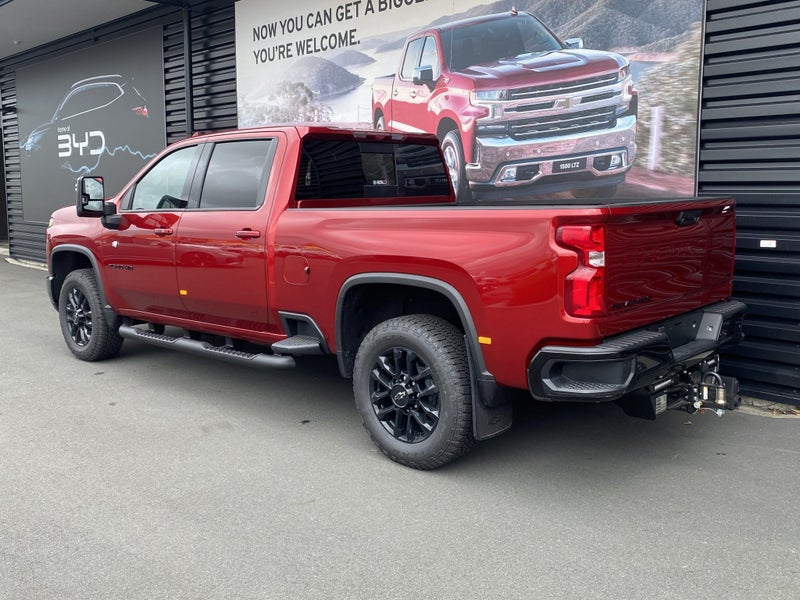 2025 Chevrolet Silverado 2500 HD LTZ Premium image 2