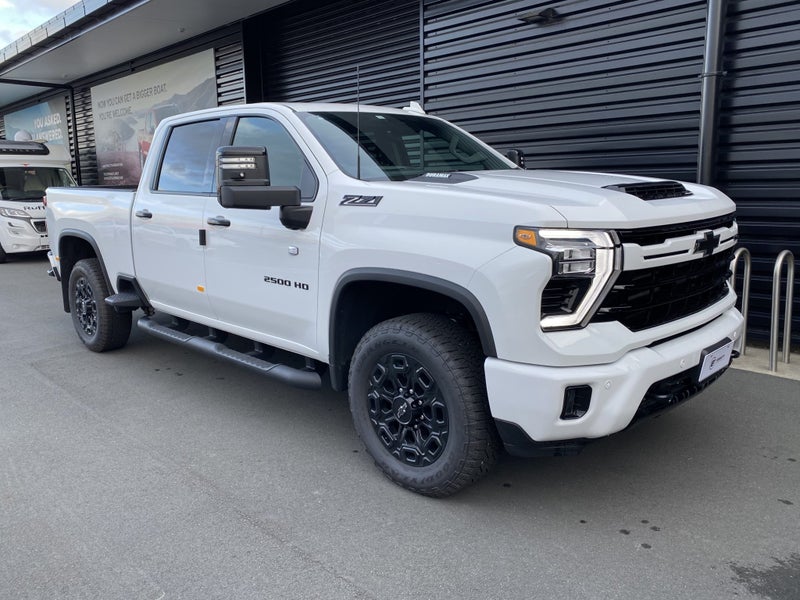 2025 Chevrolet Silverado 2500 HD LTZ Premium 6.... image 1