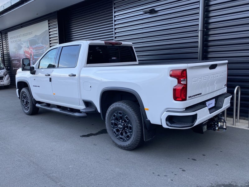 2025 Chevrolet Silverado 2500 HD LTZ Premium 6.... image 5