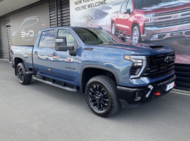 2025 Chevrolet Silverado 2500 HD LTZ Premium image 1