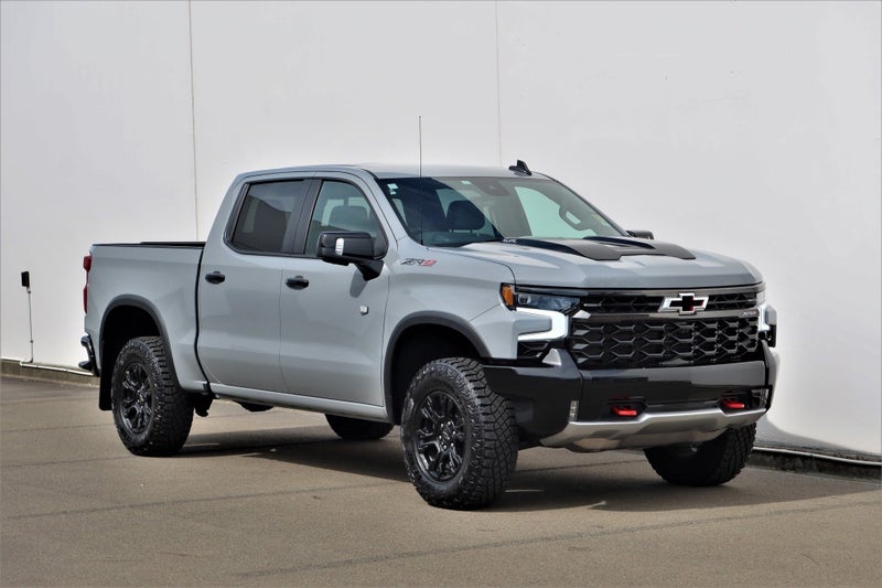 2025 Chevrolet Silverado GMSV Silverado 1500 ZR2 image 1
