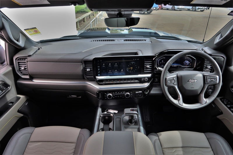 2025 Chevrolet Silverado GMSV Silverado 1500 ZR2 image 3