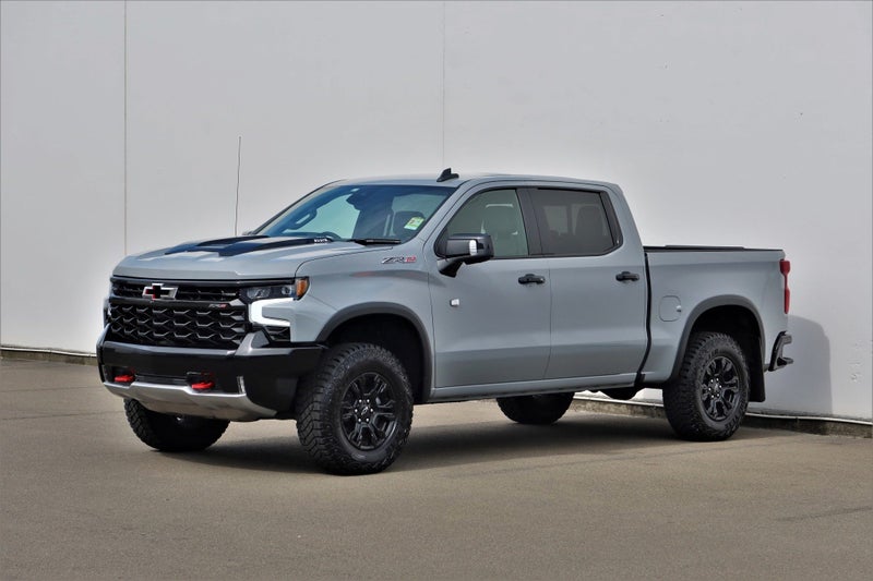 2025 Chevrolet Silverado GMSV Silverado 1500 ZR2 image 5