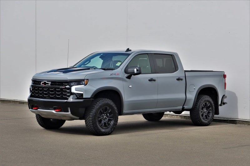 2025 Chevrolet Silverado GMSV Silverado 1500 ZR2 image 4