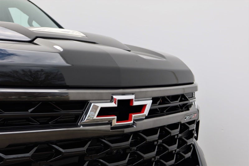 2025 Chevrolet Silverado GMSV Silverado 1500 ZR2 image 3
