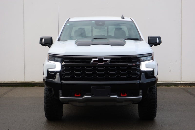 2025 Chevrolet Silverado GMSV Silverado 1500 ZR2 image 2