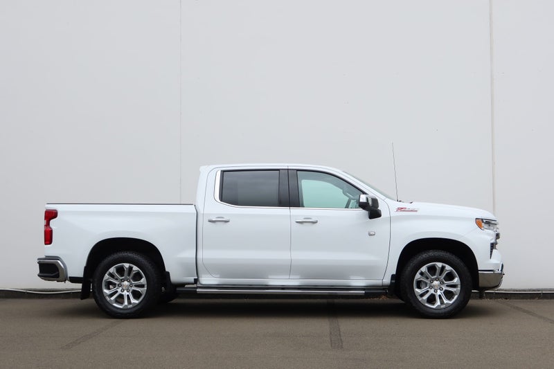 2025 Chevrolet Silverado GMSV Silverado LTZ Pre... image 2