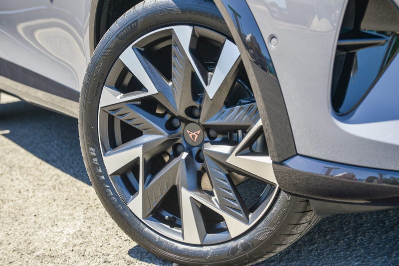 2025 Cupra Formentor V | 110kW image 4