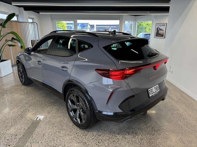 2025 Cupra Formentor V image 3