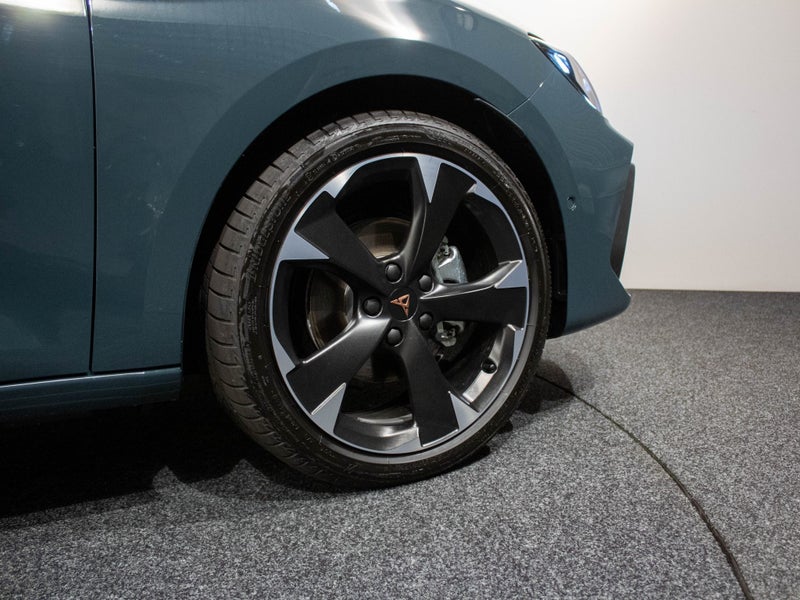 2025 Cupra Leon V Sportstourer 110kW image 3