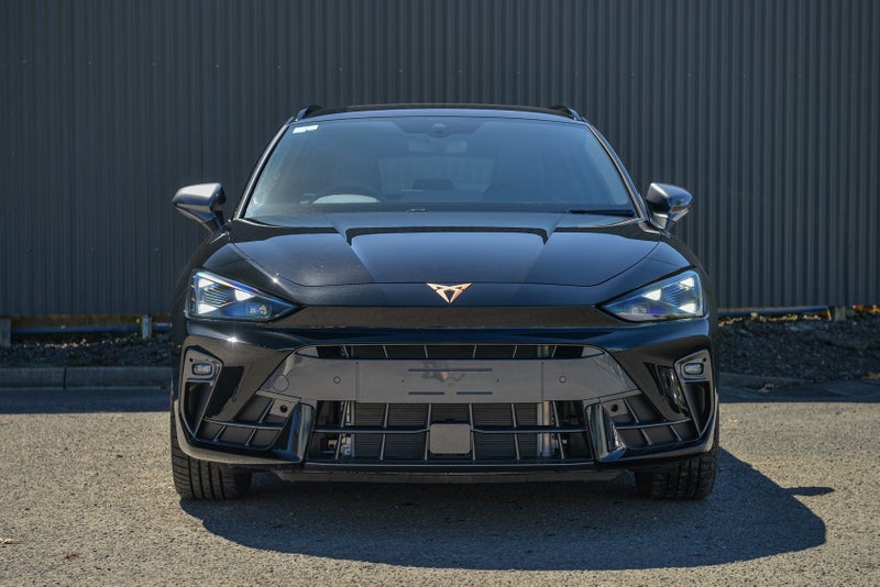 2025 Cupra Leon V Sportstourer | 110kW image 2