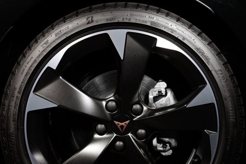 2025 Cupra Leon V Sportstourer image 5