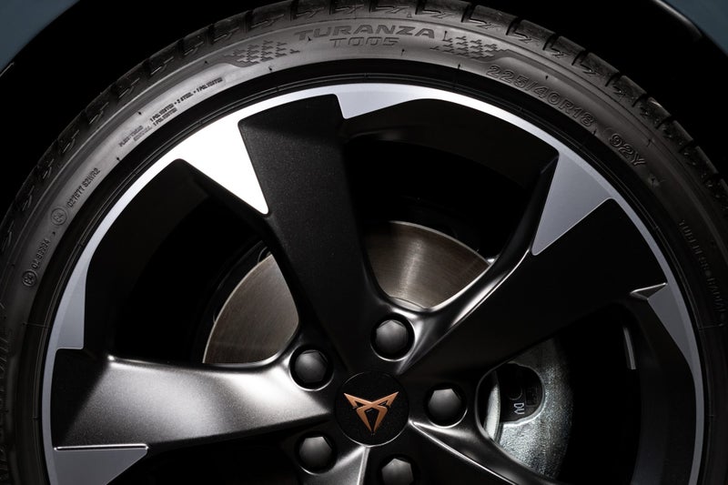 2025 Cupra Leon V Sportstourer image 5