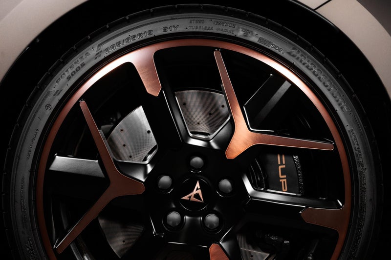 2025 Cupra Leon VZ Sportstourer image 5