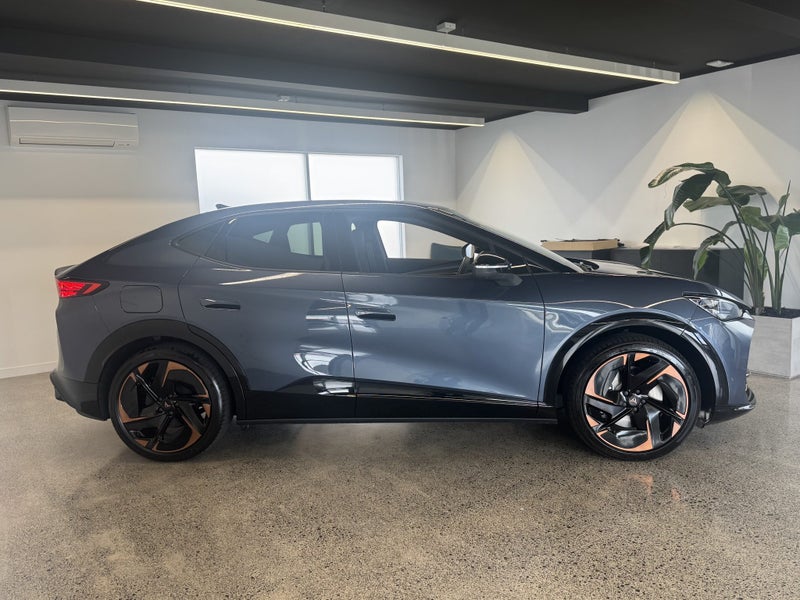 2025 Cupra Tavascan VZ image 2