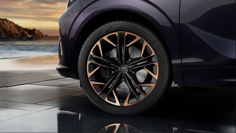 2025 Cupra Terramar VZ TFSI 195kW AWD image 3