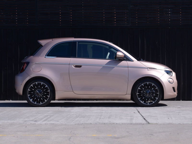 2025 Fiat 500 E image 2