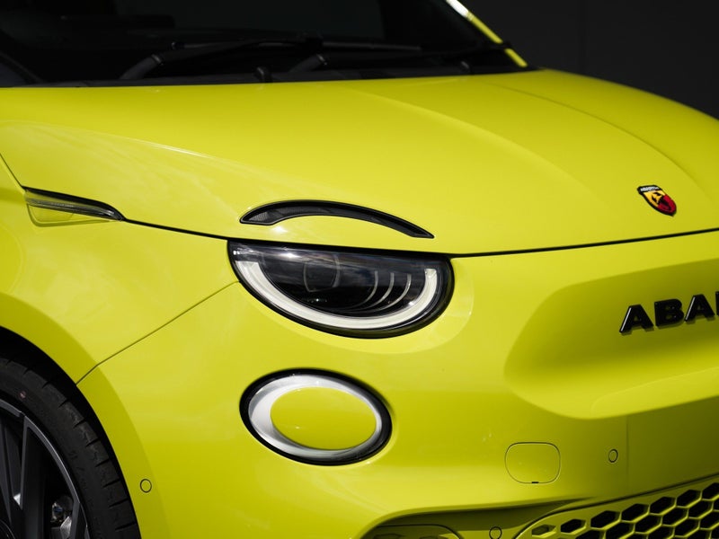 2025 Fiat 500e Abarth 3Dr A Hatch image 5