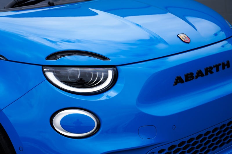 2025 Fiat 500e Abarth 3Dr A Hatch image 4