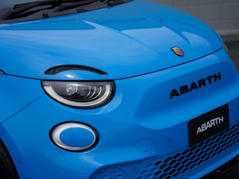 2025 Fiat 500e Abarth 3Dr A Hatch image 5