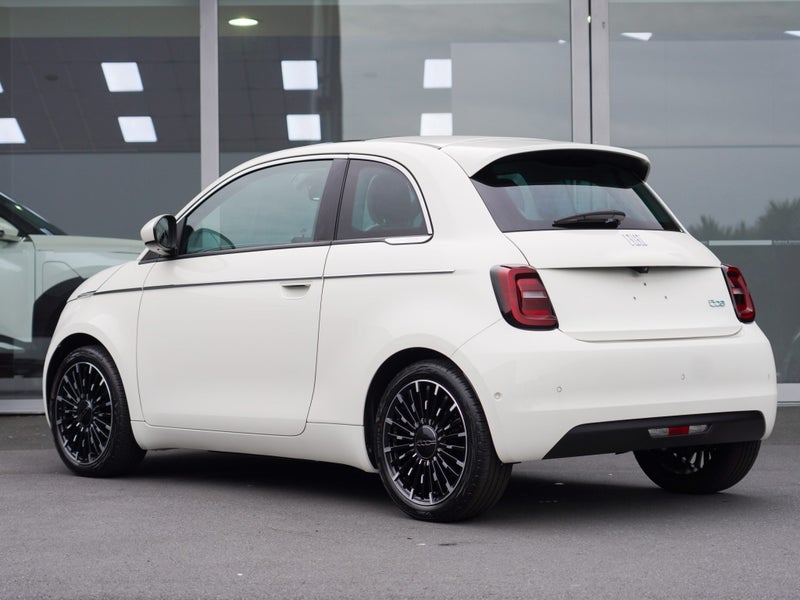 2025 Fiat 500e ICON E 42kw 3Dr Hatch image 2