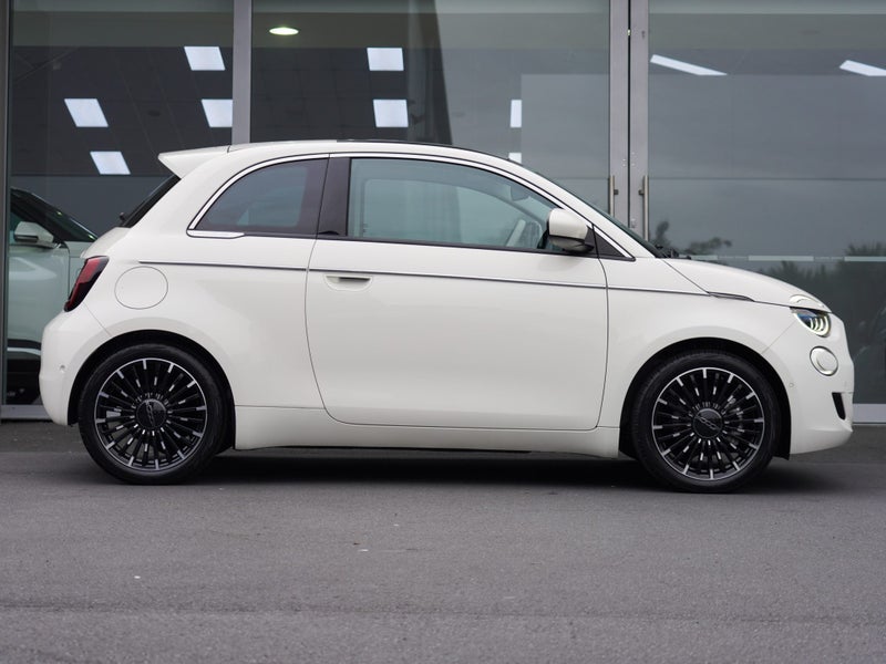 2025 Fiat 500e ICON E 42kw 3Dr Hatch image 3