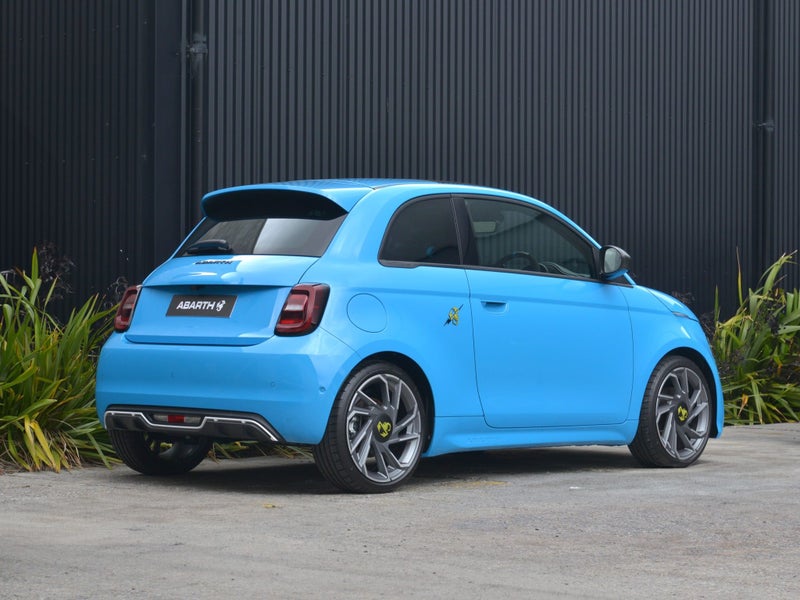 2025 Fiat Abarth 500e image 3