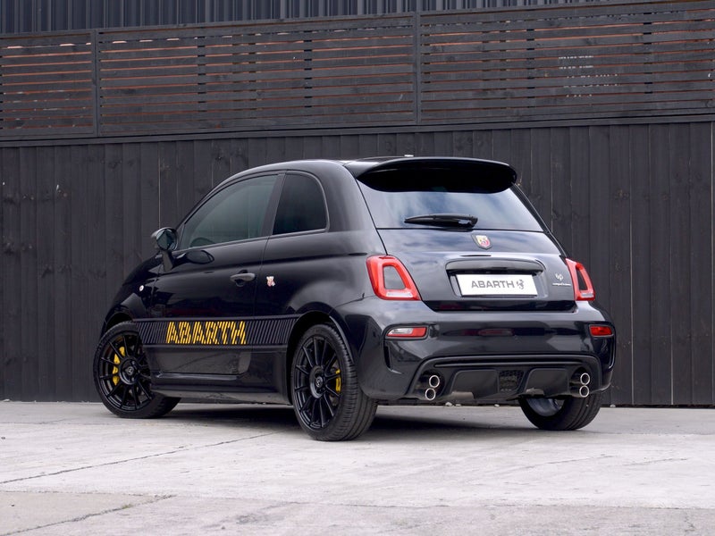 2025 Fiat Abarth 695 Competizione image 3