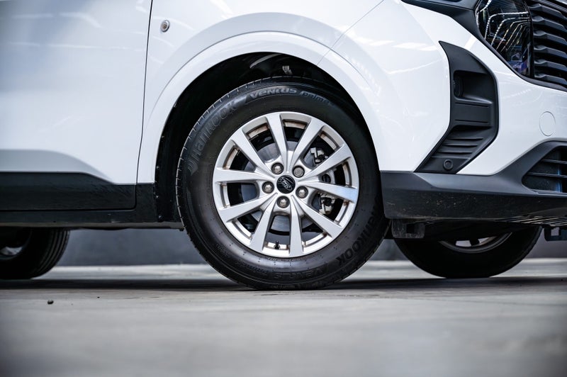 2025 Ford Courier Transit Courier Trend 1.0L image 4