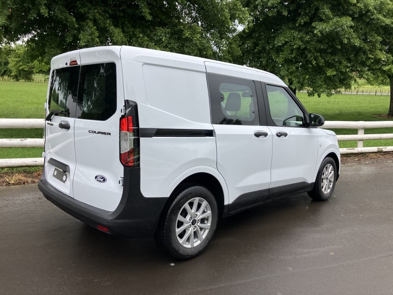 2025 Ford Courier TransitTrend 1.0P/7At image 5