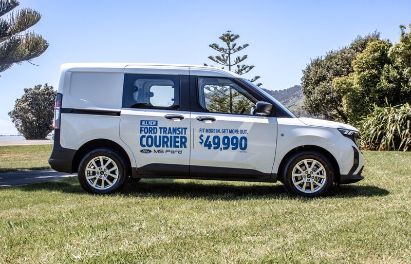 2025 Ford Courier TREND 1.0P/7AT image 2