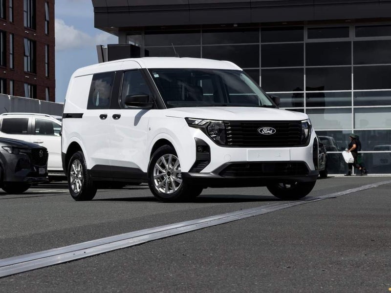 2025 Ford Courier Trend 1.0P/7At image 2