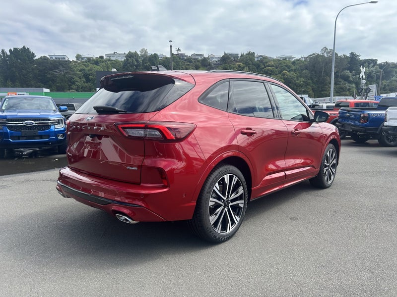 2025 Ford Escape ST-Line X AWD FHEV 2.5L image 4
