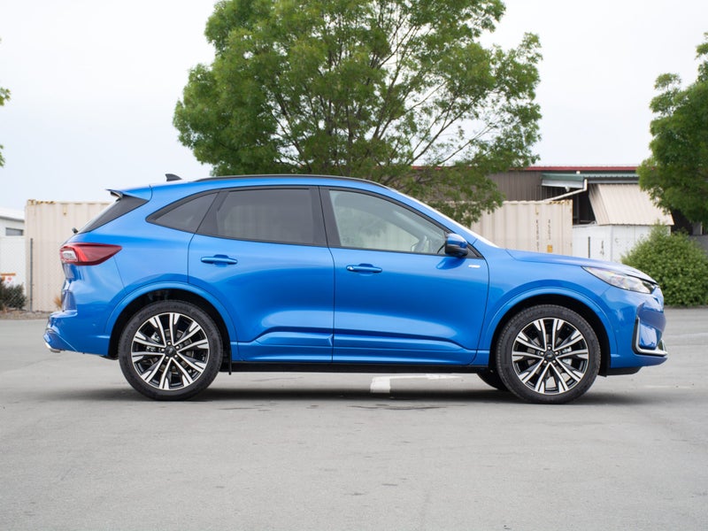 2025 Ford Escape ST-Line X AWD Hybrid image 5