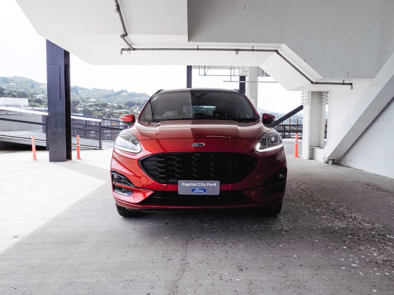 2025 Ford Escape ST-LINE X PHEV 2.5L FWD image 2