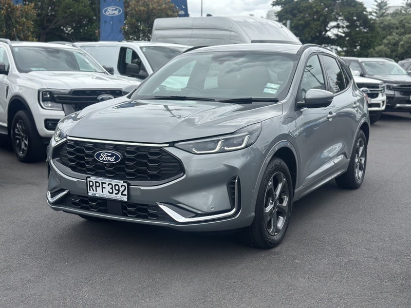 2025 Ford Escape St-Line X Phev Phev image 3