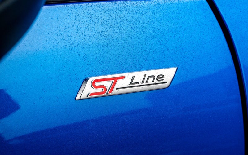 2025 Ford Escape St-Line X Plug in hybrid image 5