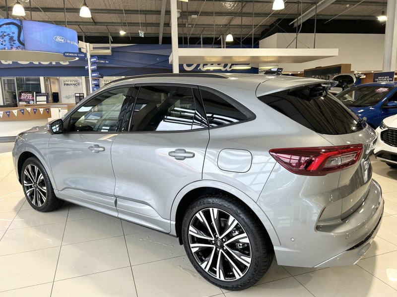 2025 Ford Escape ST X 2.5 AWD Hybrid image 5