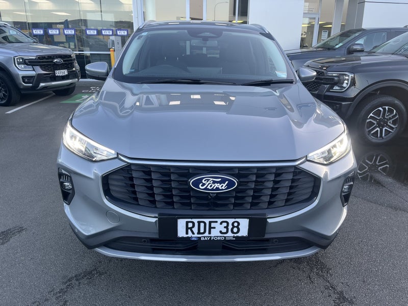 2025 Ford Escape Titanium 2.5 FHEV image 3