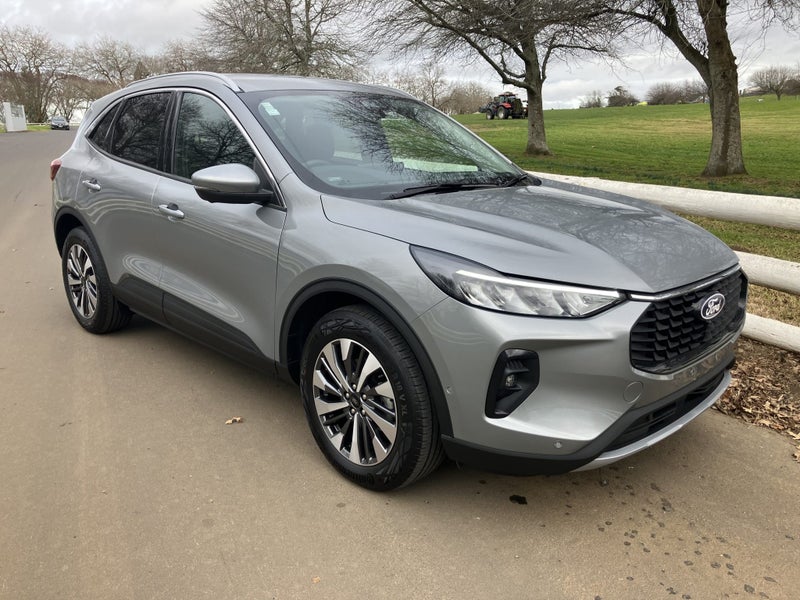 2025 Ford Escape Titanium 2.5 FWD image 1
