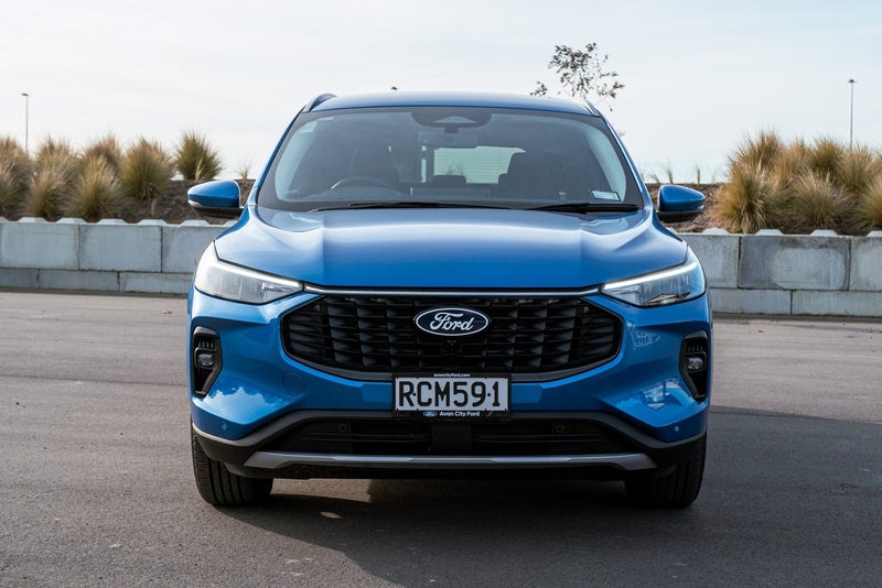2025 Ford Escape Titanium 2.5 L Hybrid image 3