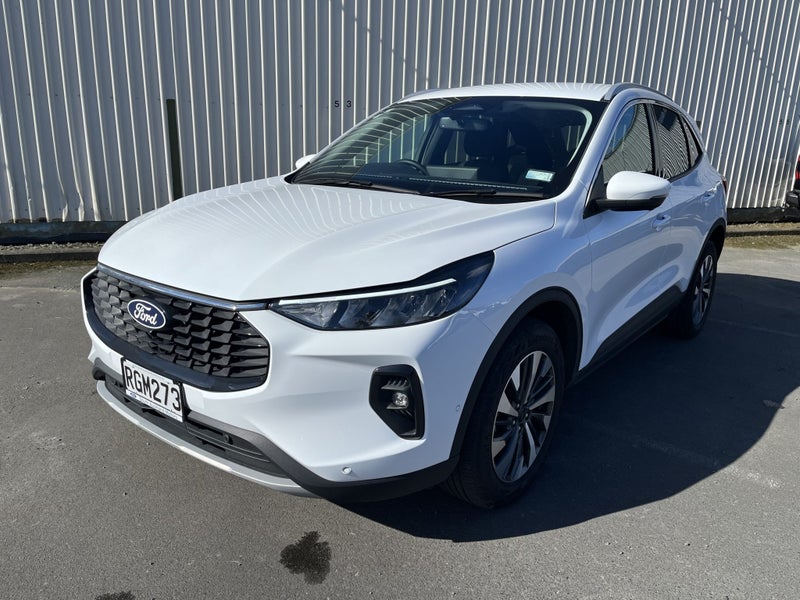 2025 Ford Escape Titanium 2.5Ph image 3