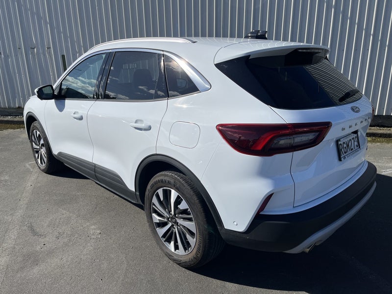 2025 Ford Escape Titanium 2.5Ph image 4