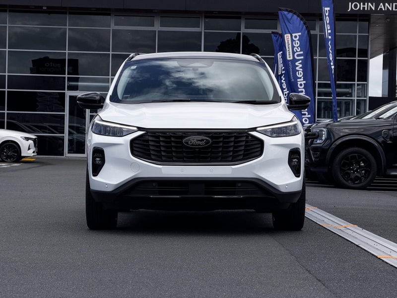 2025 Ford Escape Titanium 2.5Ph image 3