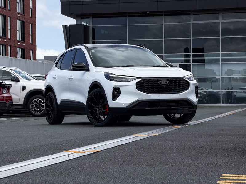 2025 Ford Escape Titanium 2.5Ph image 5