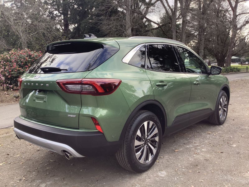 2025 Ford Escape TITANIUM image 3