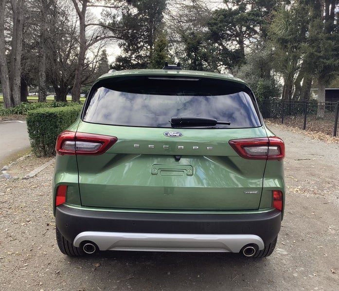 2025 Ford Escape TITANIUM image 4